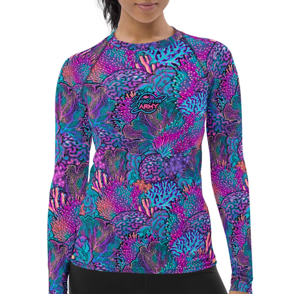 ECO-FRIENDLY CORAL KALEIDOSCOPE CONTOUR RASH GUARD