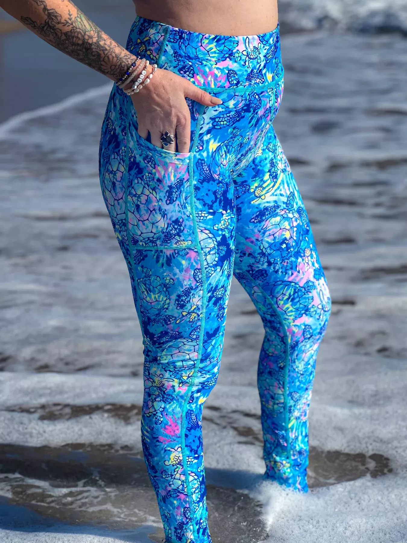 ECO-FRIENDLY TURTLE TIE DYE CONTOUR LEGGINGS