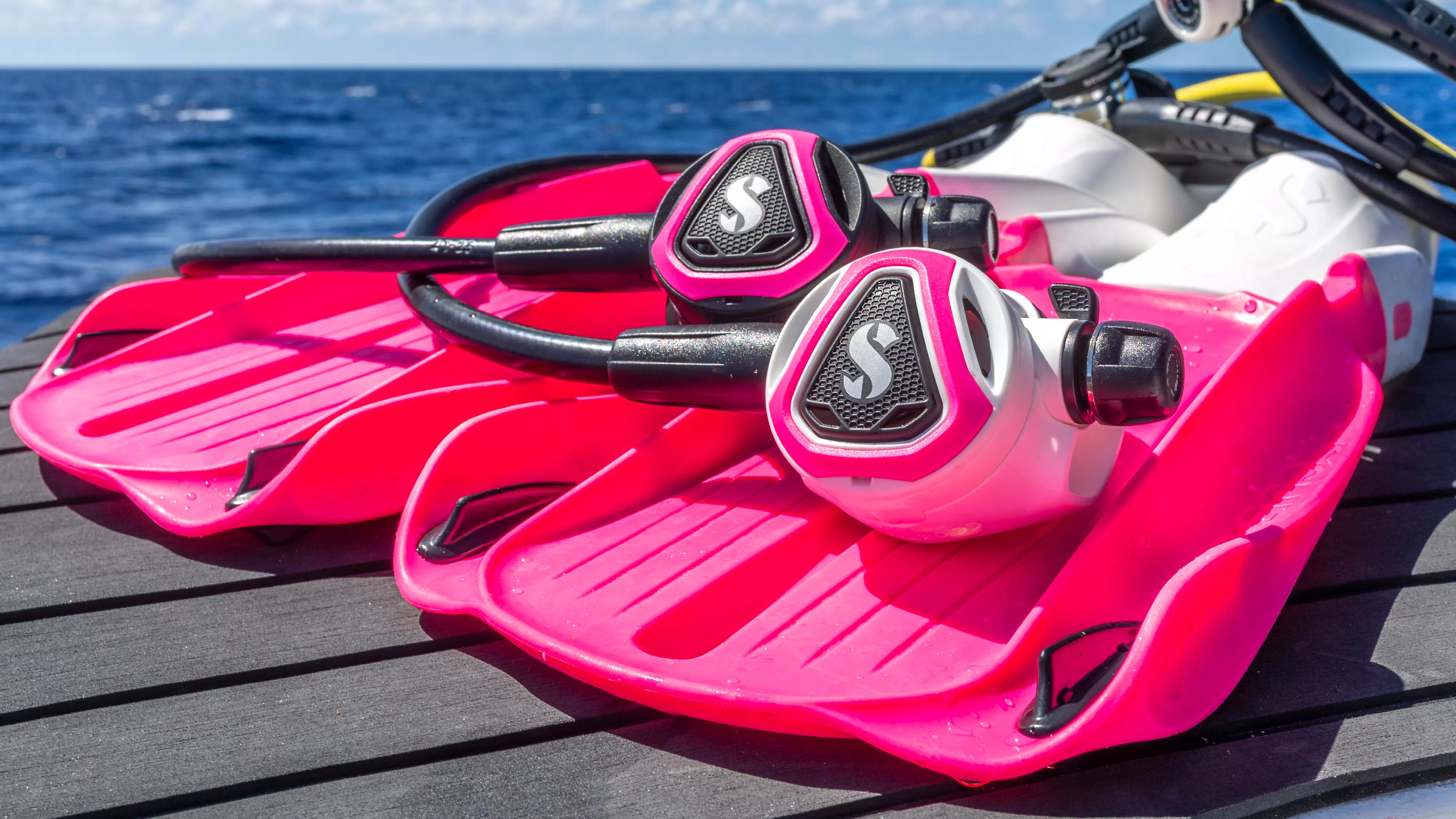 C370 CAPOTS COLORÉS SCUBAPRO