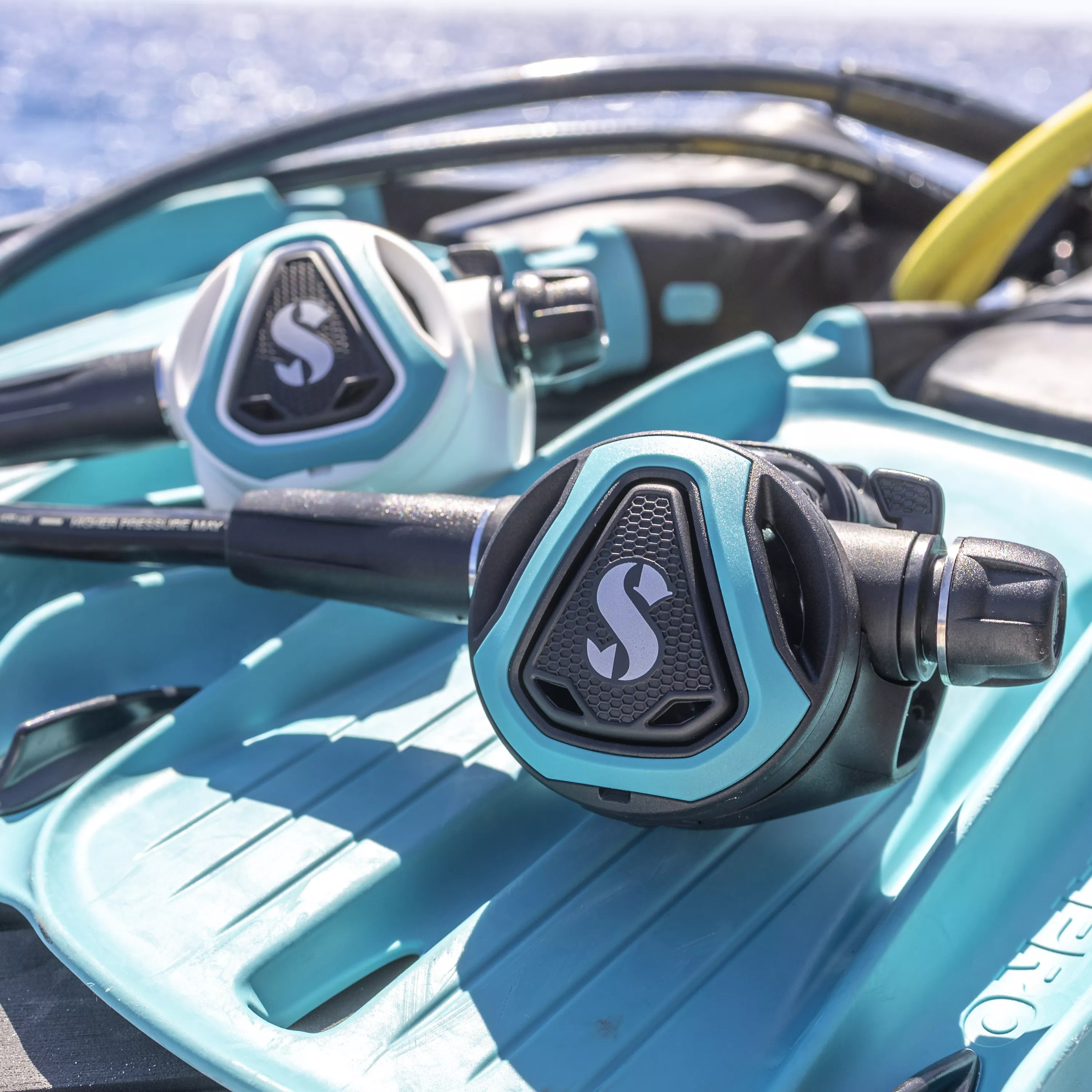 C370 CAPOTS COLORÉS SCUBAPRO